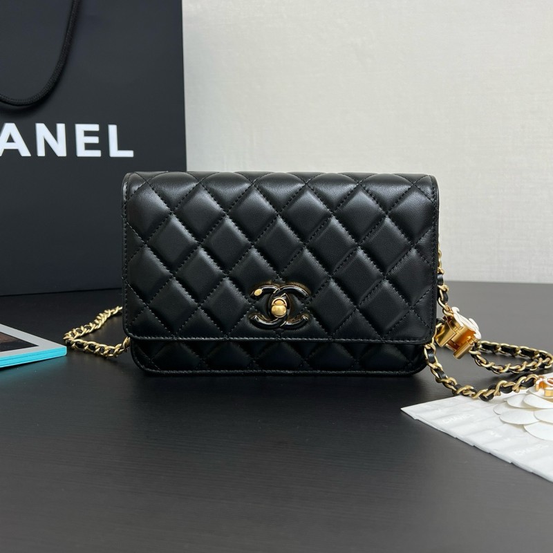 Chanel WOC