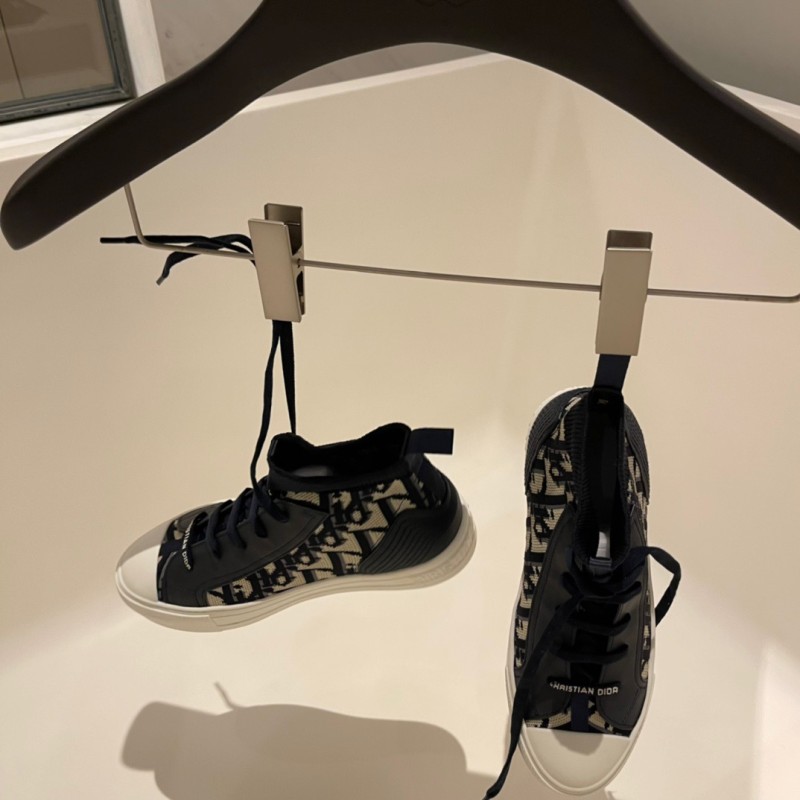 Walk N Dior Sneaker