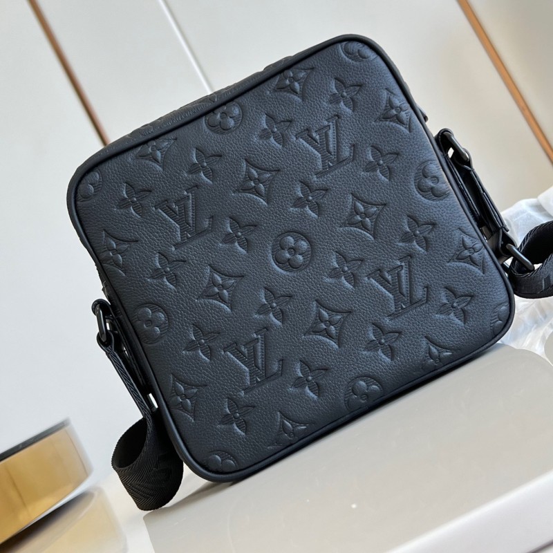 Lv Getaway Messenger Bag