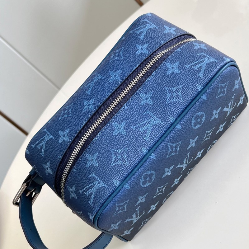 Lv Locker Dopp Kit