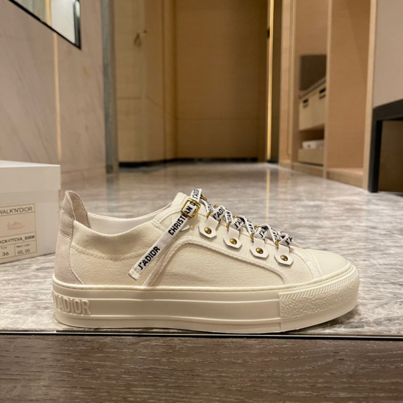 Walk N Dior Sneaker 