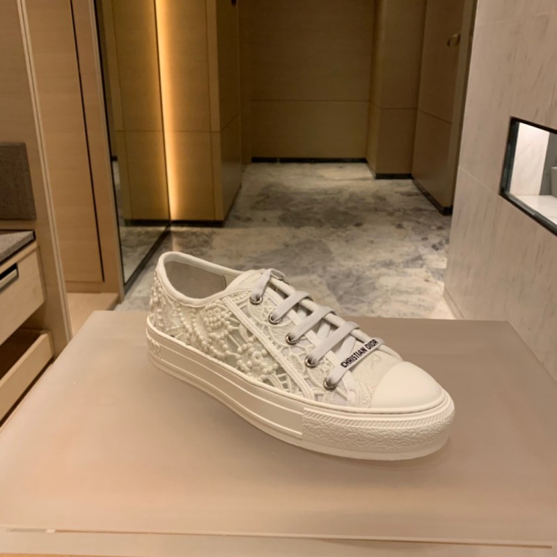 Walk N Dior Sneaker 