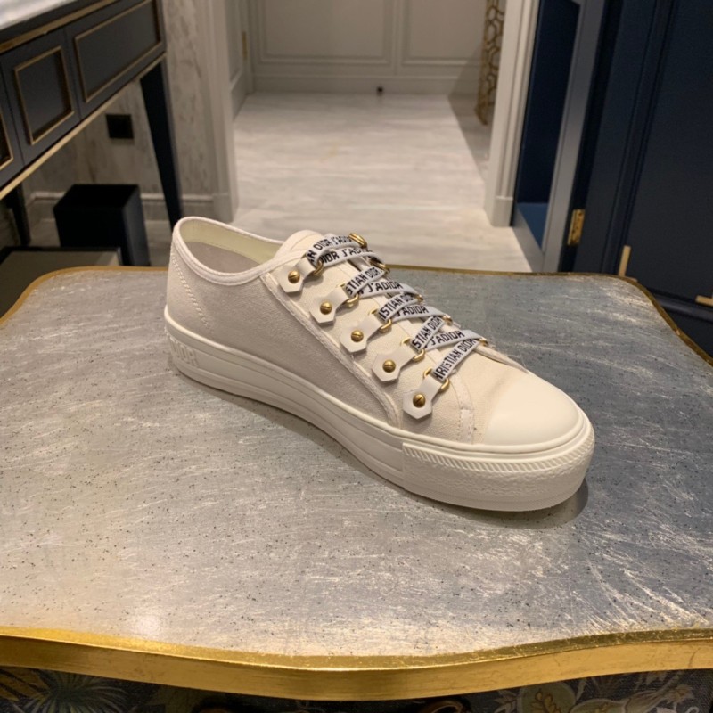 Walk N Dior Sneaker 