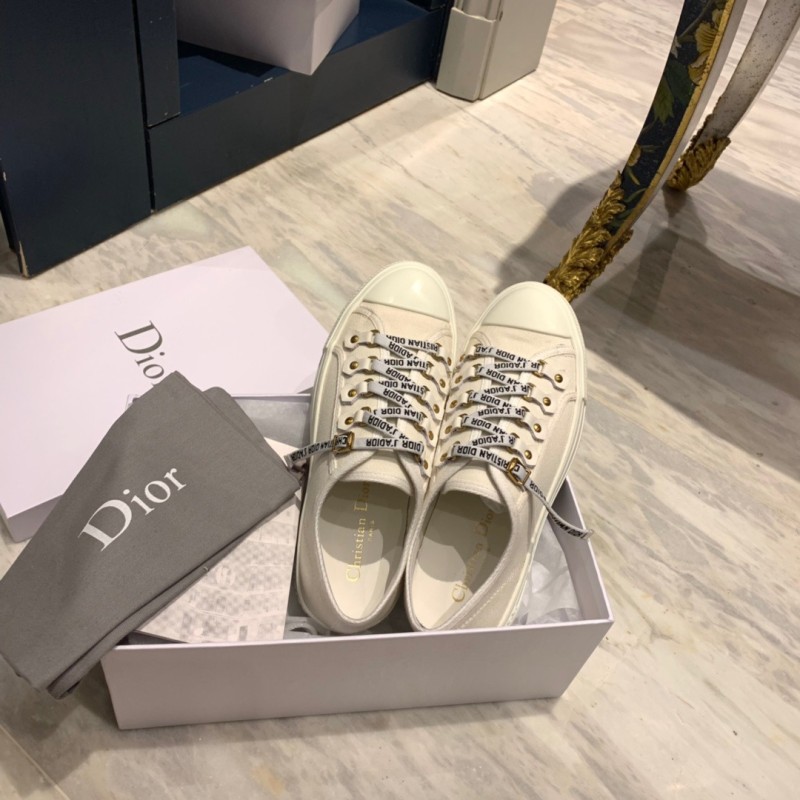 Walk N Dior Sneaker 