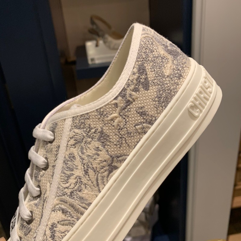 Walk N Dior Sneaker 