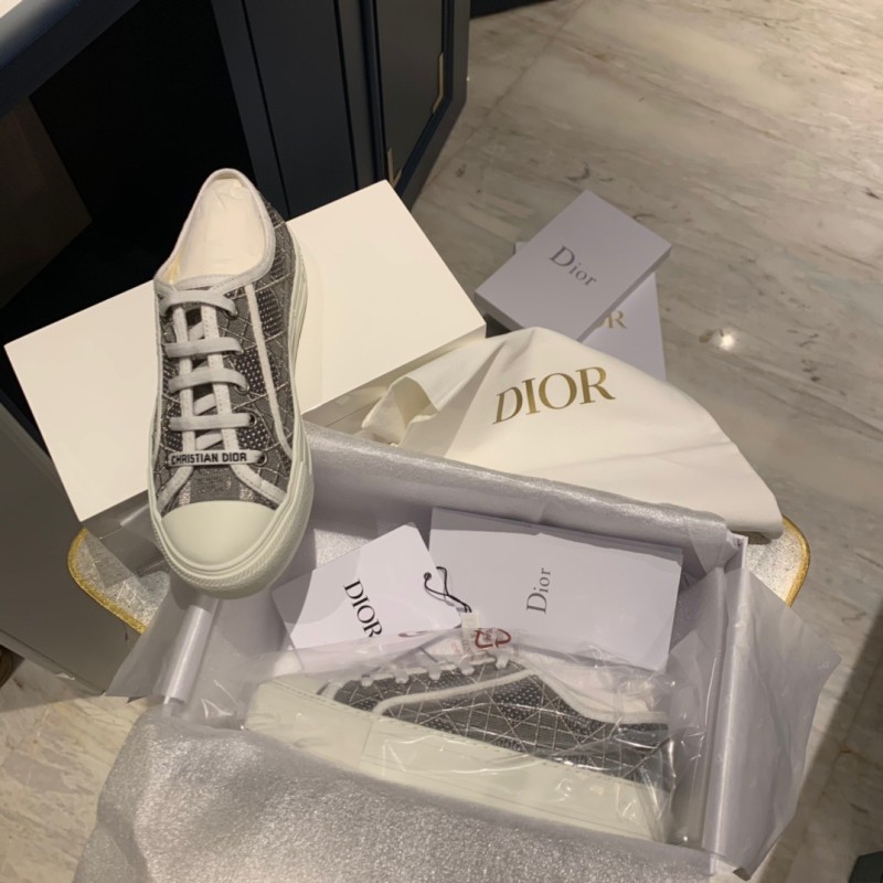 Walk N Dior Sneaker 