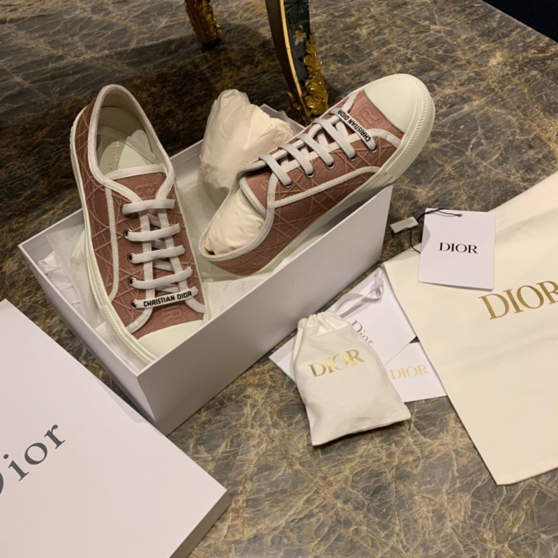 Walk N Dior Sneaker 