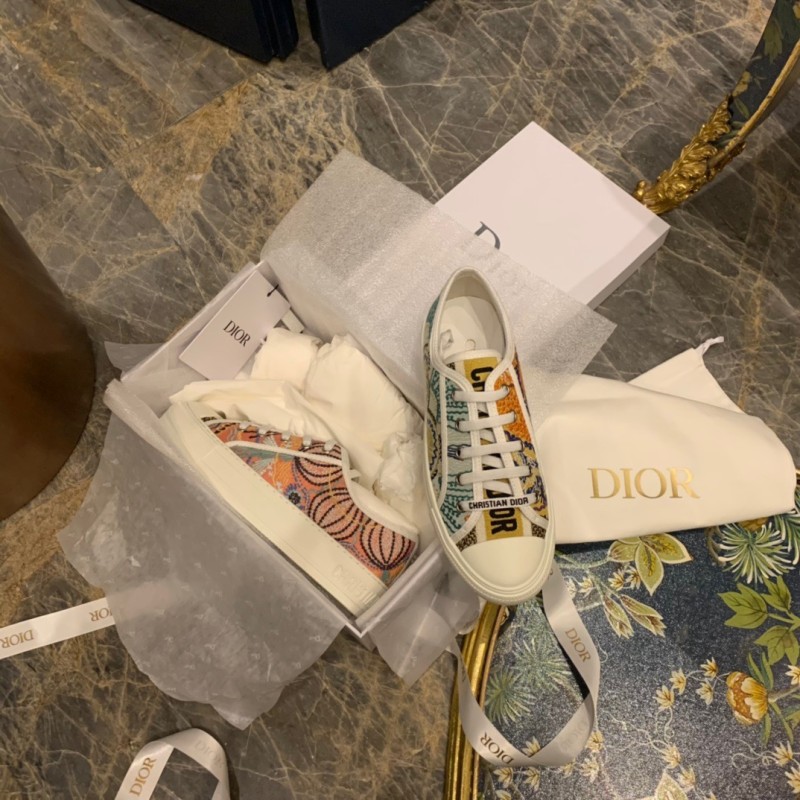 Walk N Dior Sneaker 