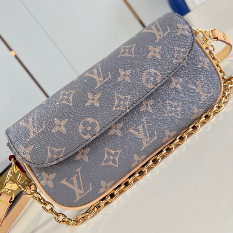 LV Wallet On Chain Ivy