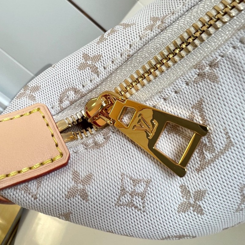 LV Hills Pochette