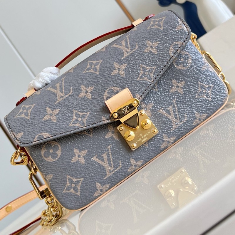 LV Pochette Metis East West