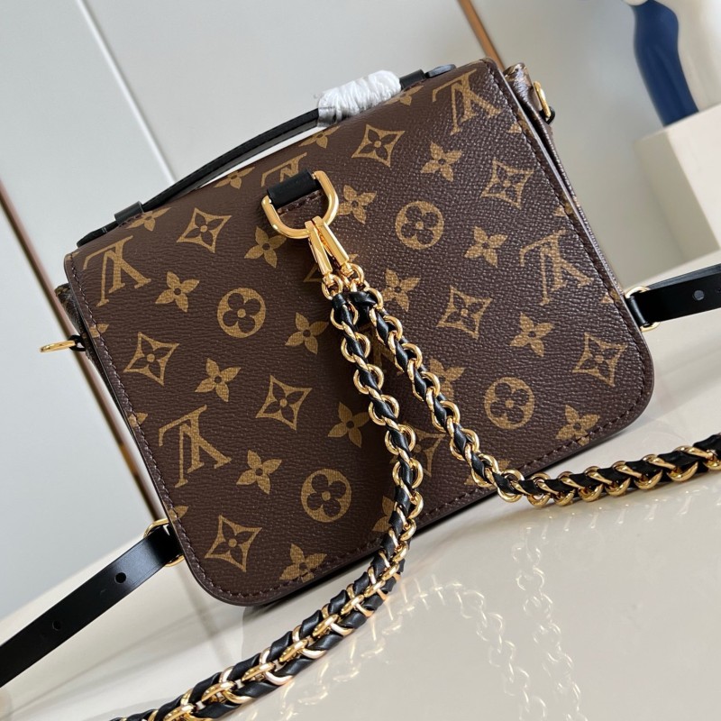 LV Pochette Metis