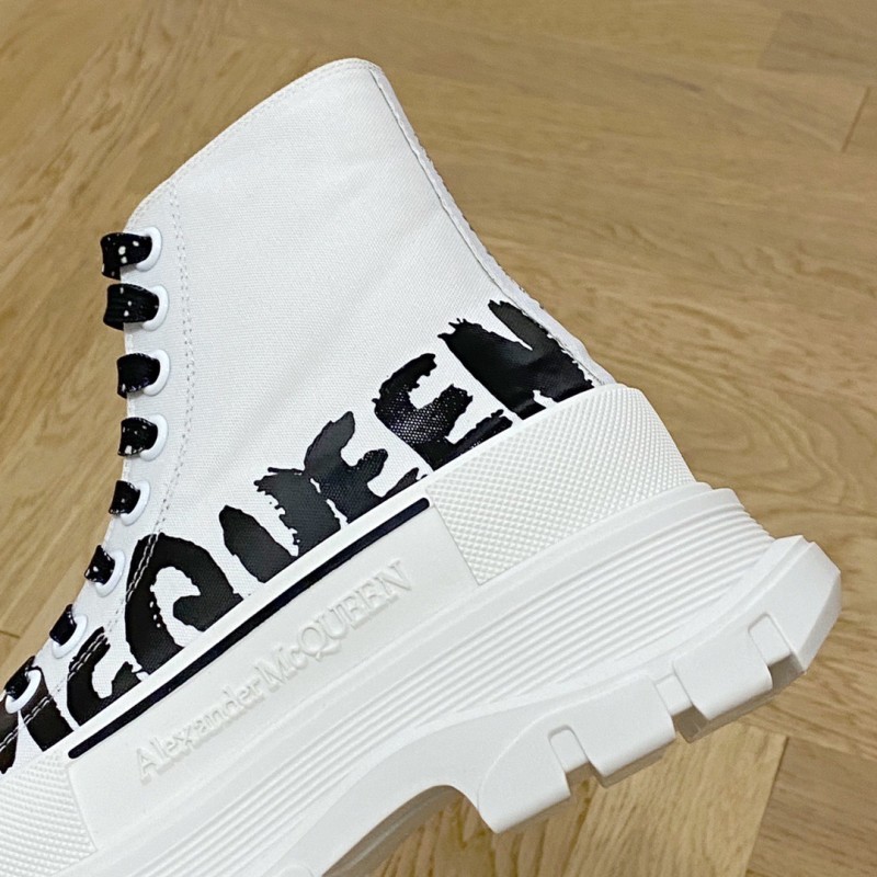 McQueen Unisex Shoe