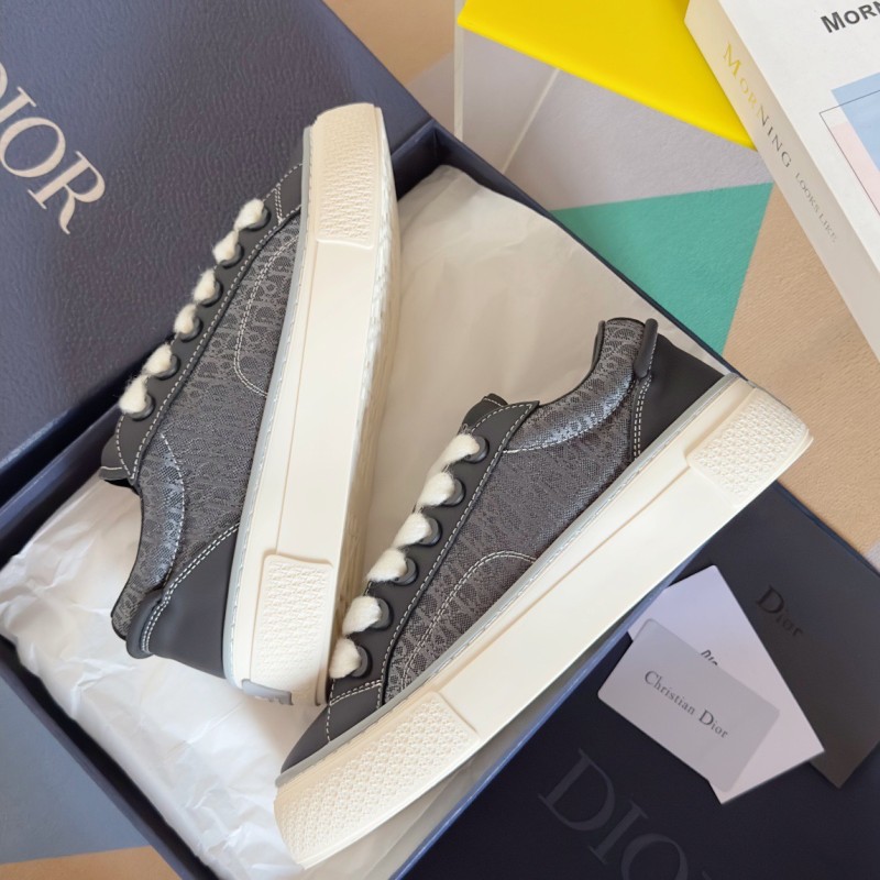 Dior Unisex Sneaker B33