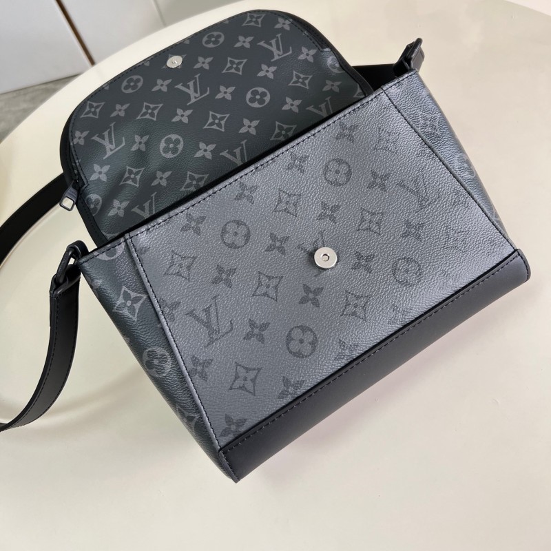 Lv Pulse Messenger Bag