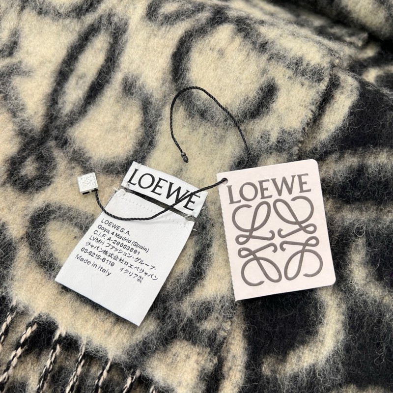 Loewe Scarf