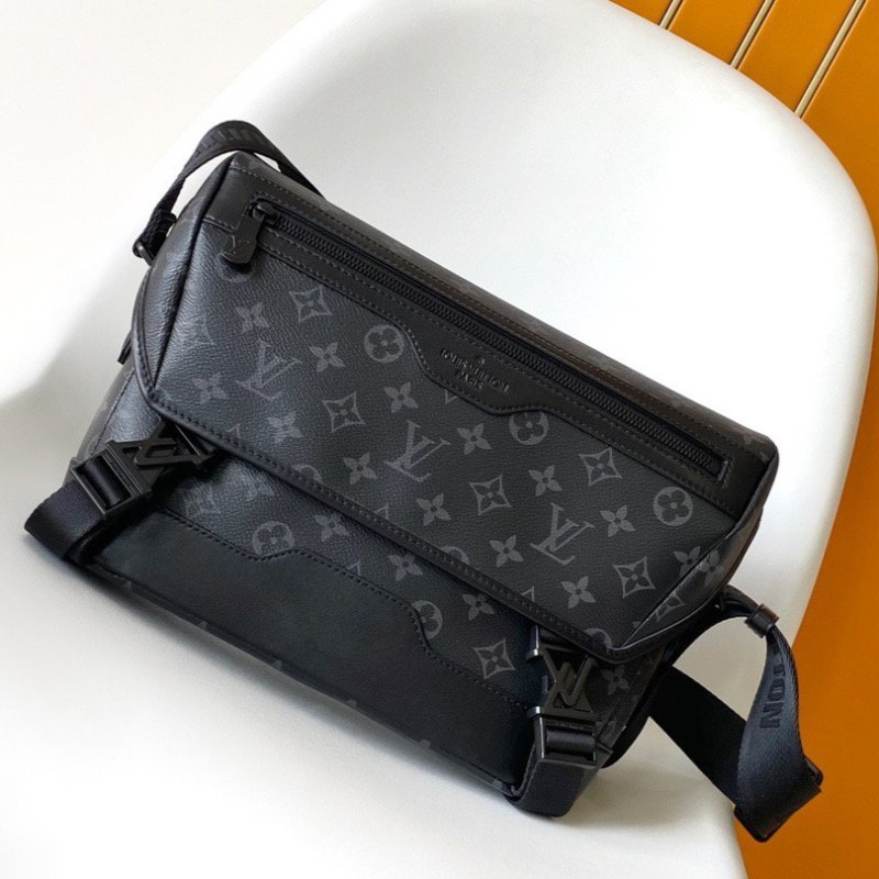 LV Voyage Messenger Bag