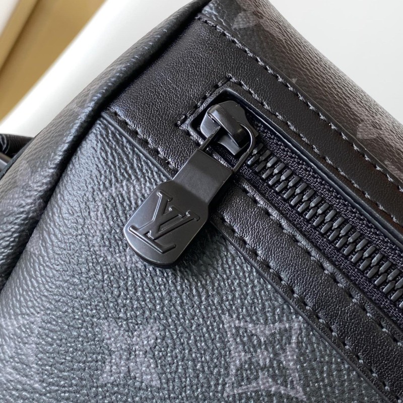 LV Voyage Messenger Bag