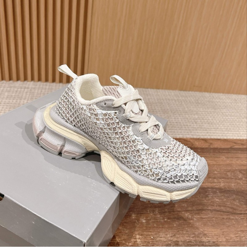 Balenciaga Unisex Clunky Sneakers