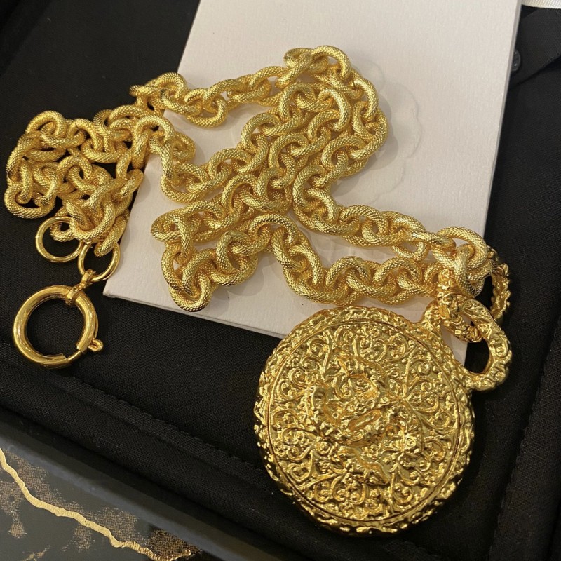 Chanel Vintage Necklace