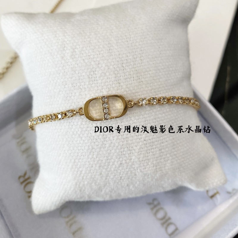 Dior Necklace / Bracelet 