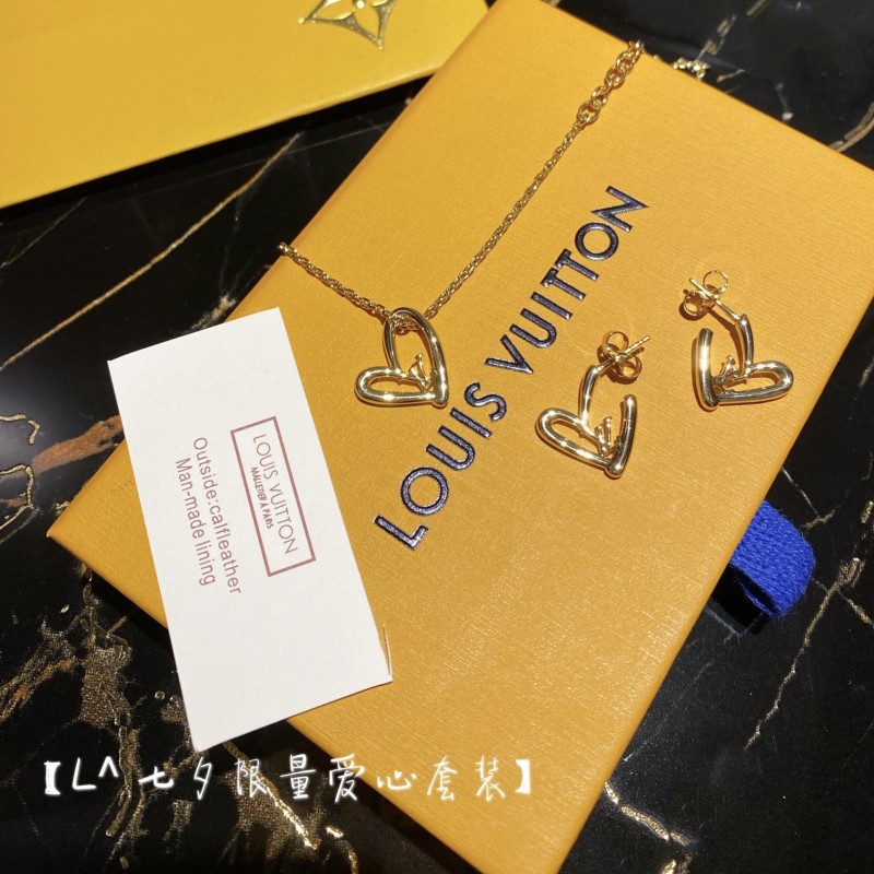 LV Necklace