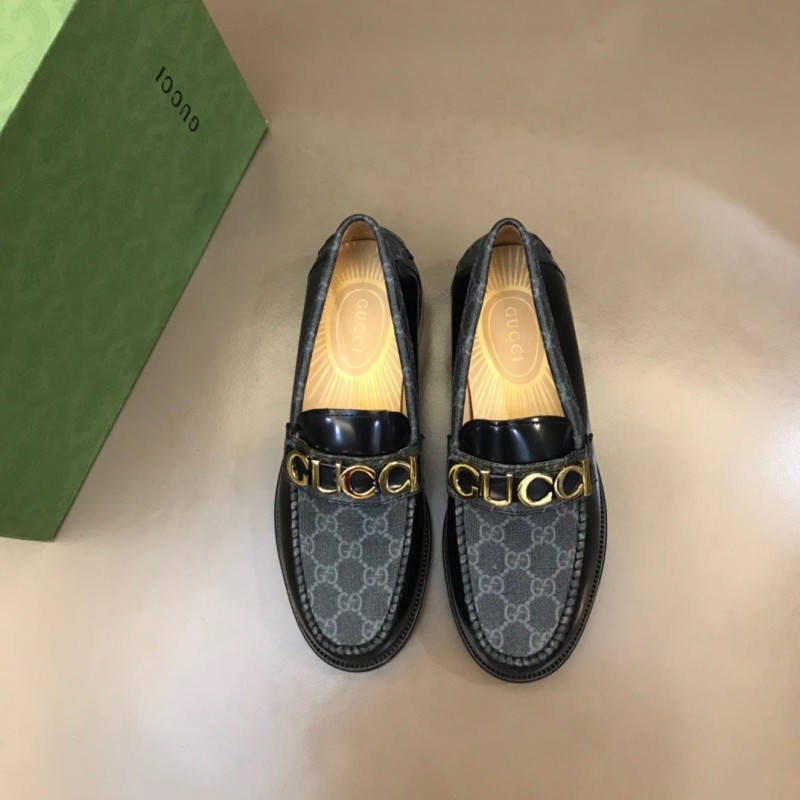 Gucci Shoes 