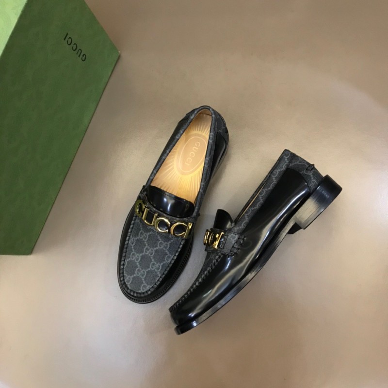 Gucci Shoes 