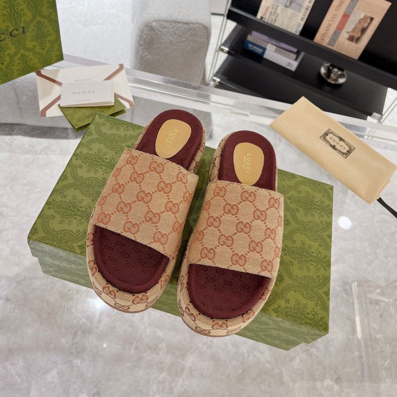 Gucci Sandals 