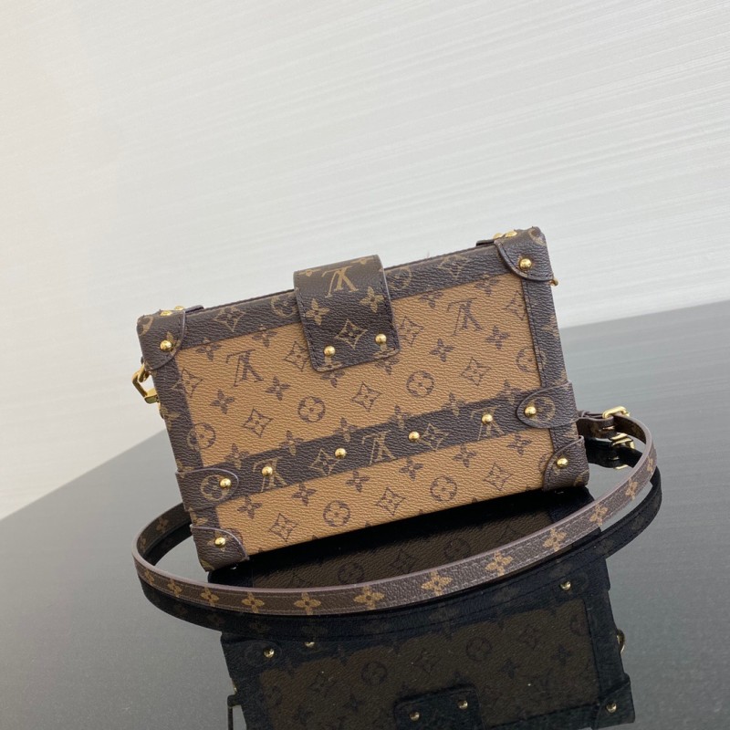 LV Petite Malle