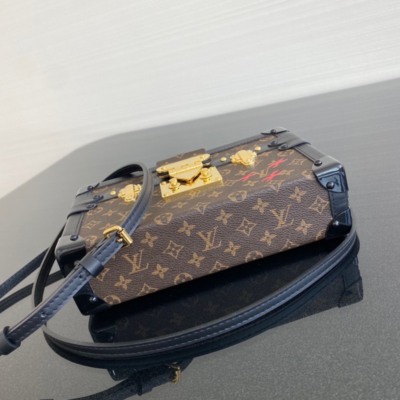 LV Petite Malle