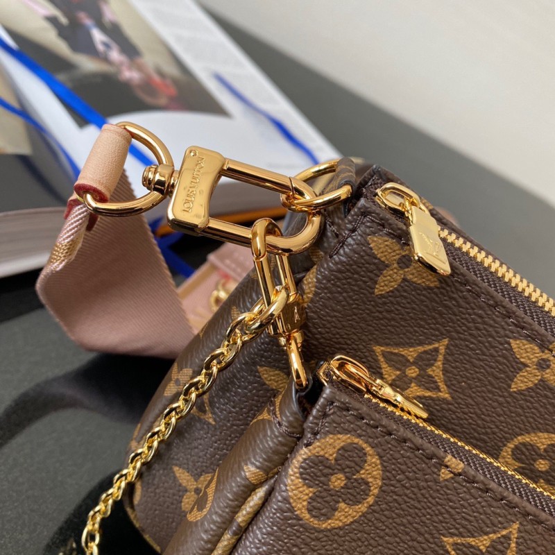 LV Multi Pochette