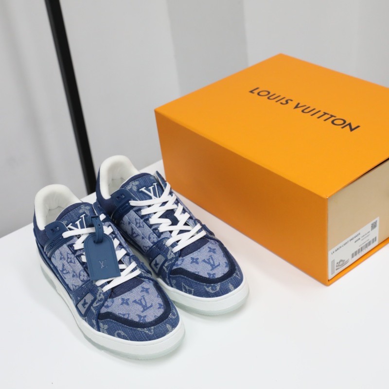 LV Unisex Trainer