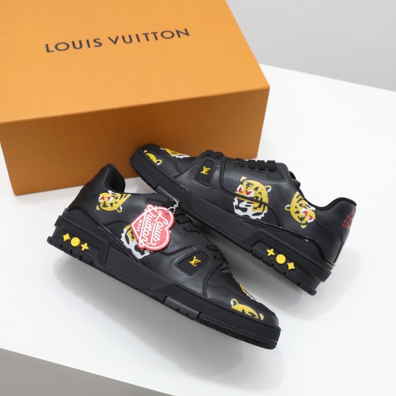 LV Unisex Trainer