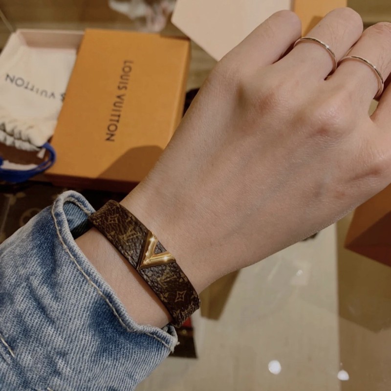 LV Bracelet