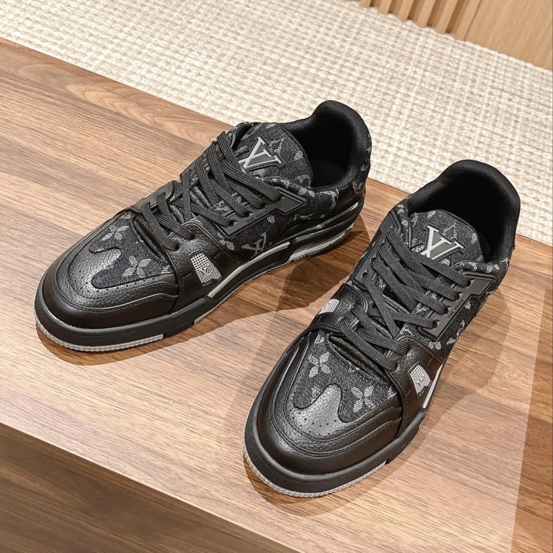 LV Unisex trainer