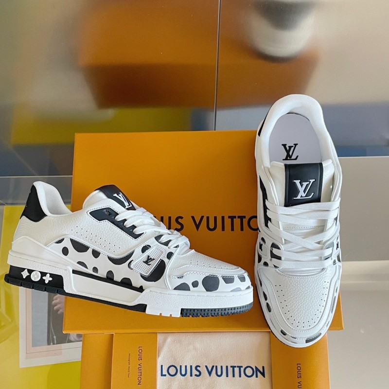 LV Unisex Trainer