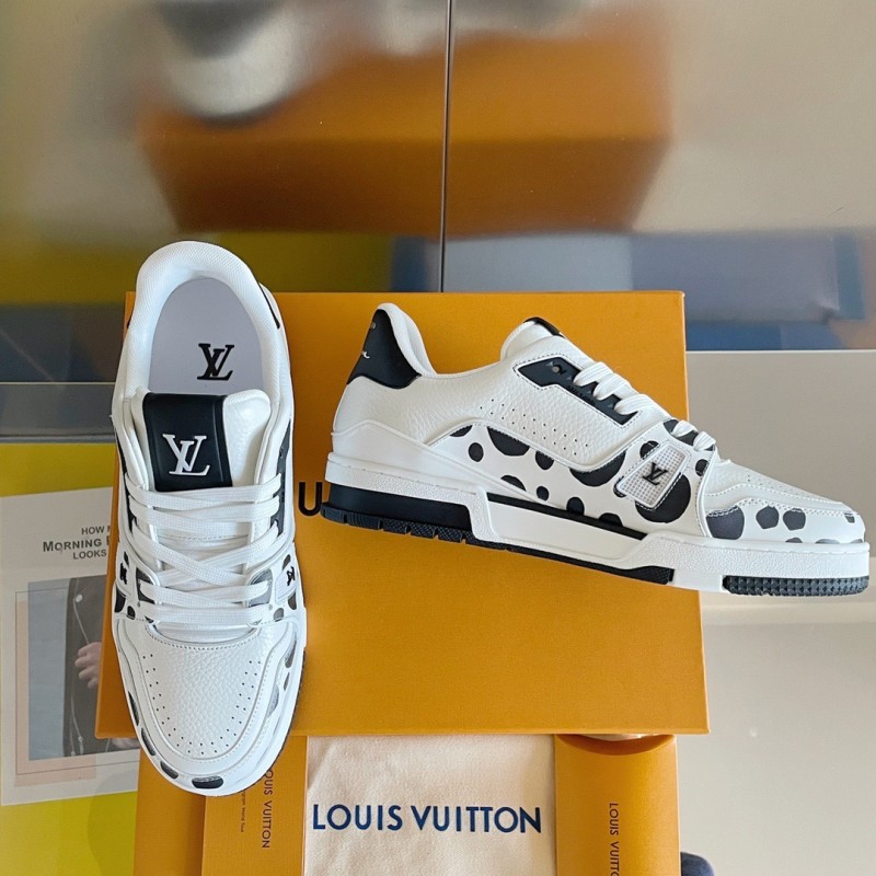 LV Unisex Trainer