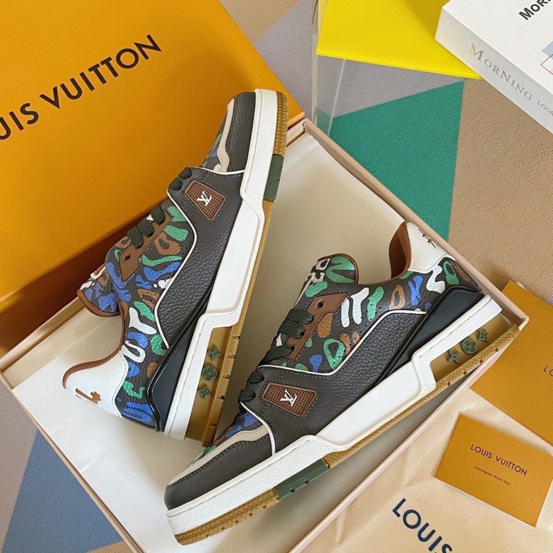 LV Unisex Trainer