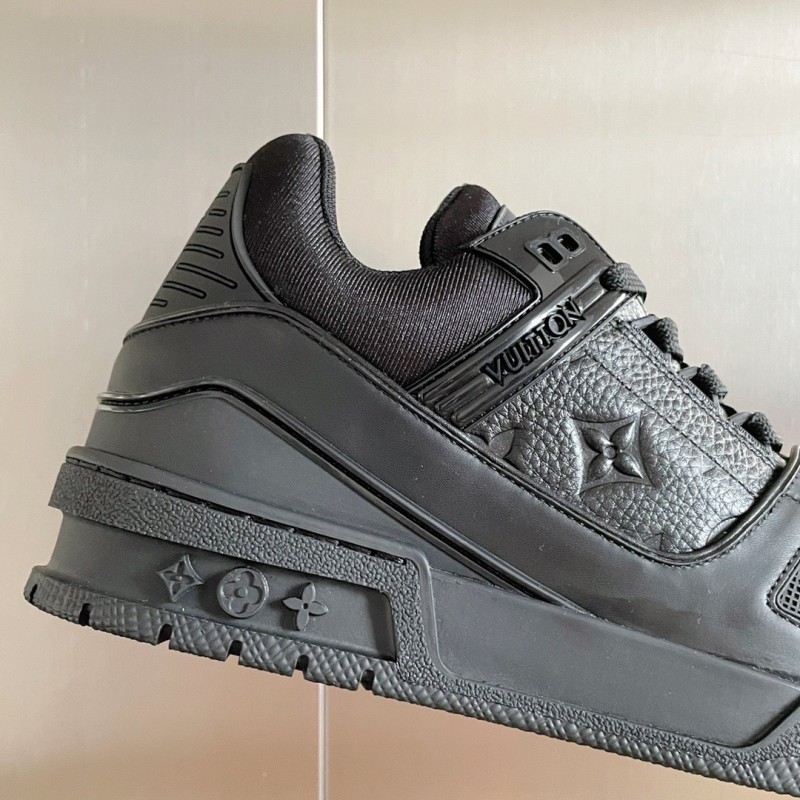 LV Unisex Trainer