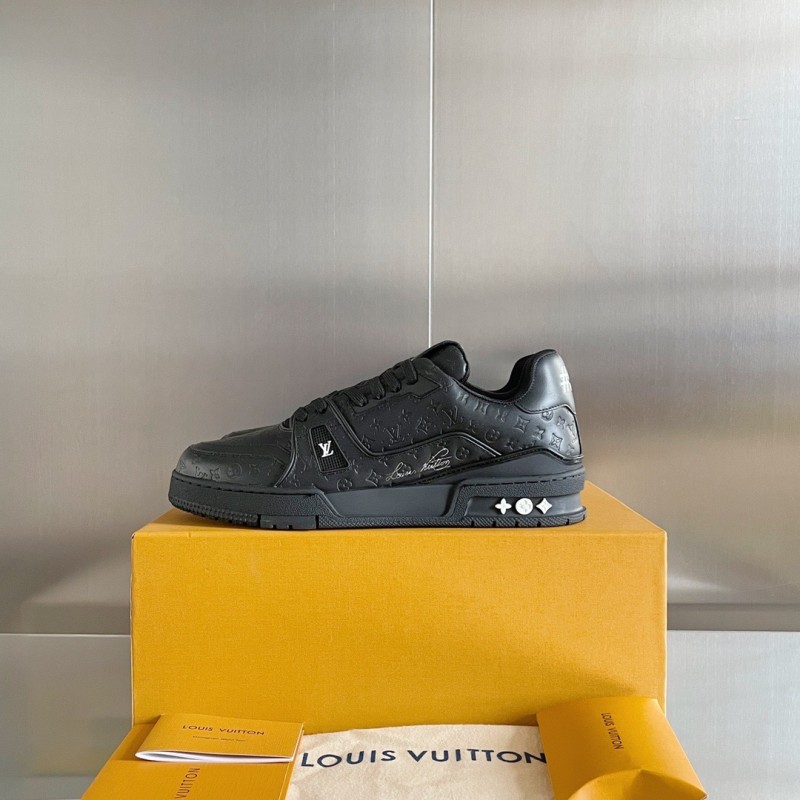 LV Unisex Trainer