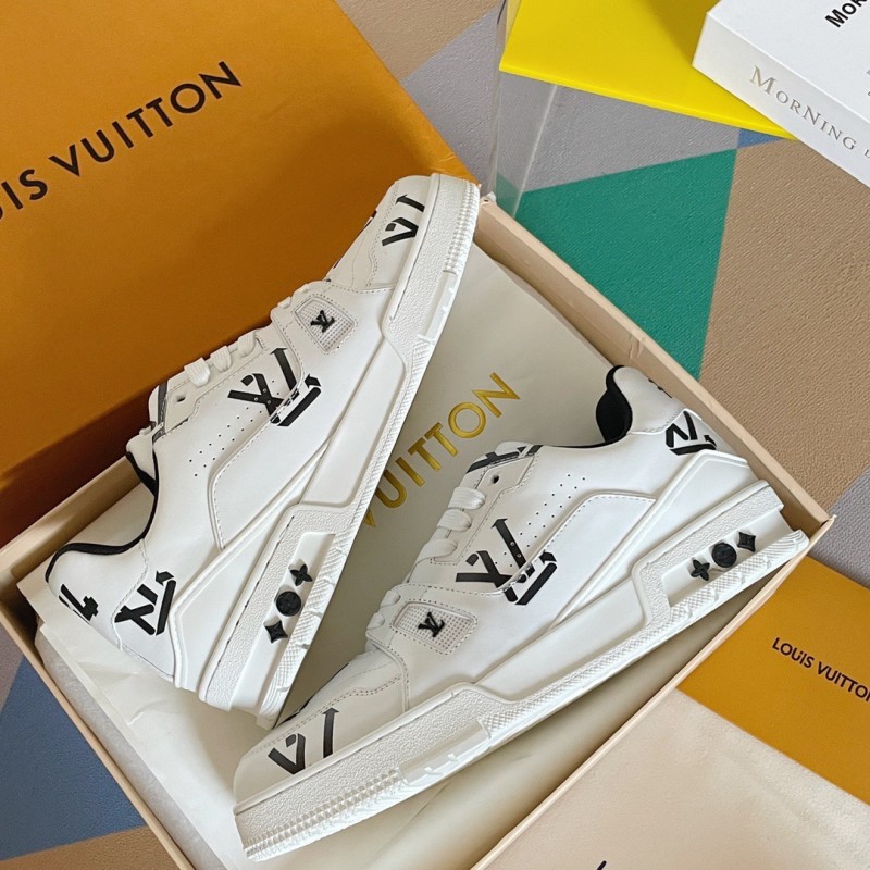 LV Unisex Trainer