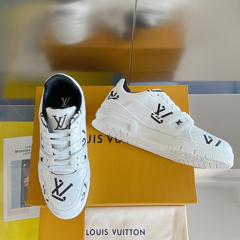 LV Unisex Trainer