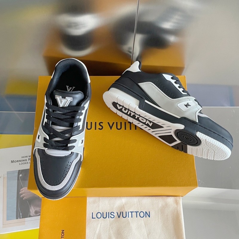 LV Unisex Trainer