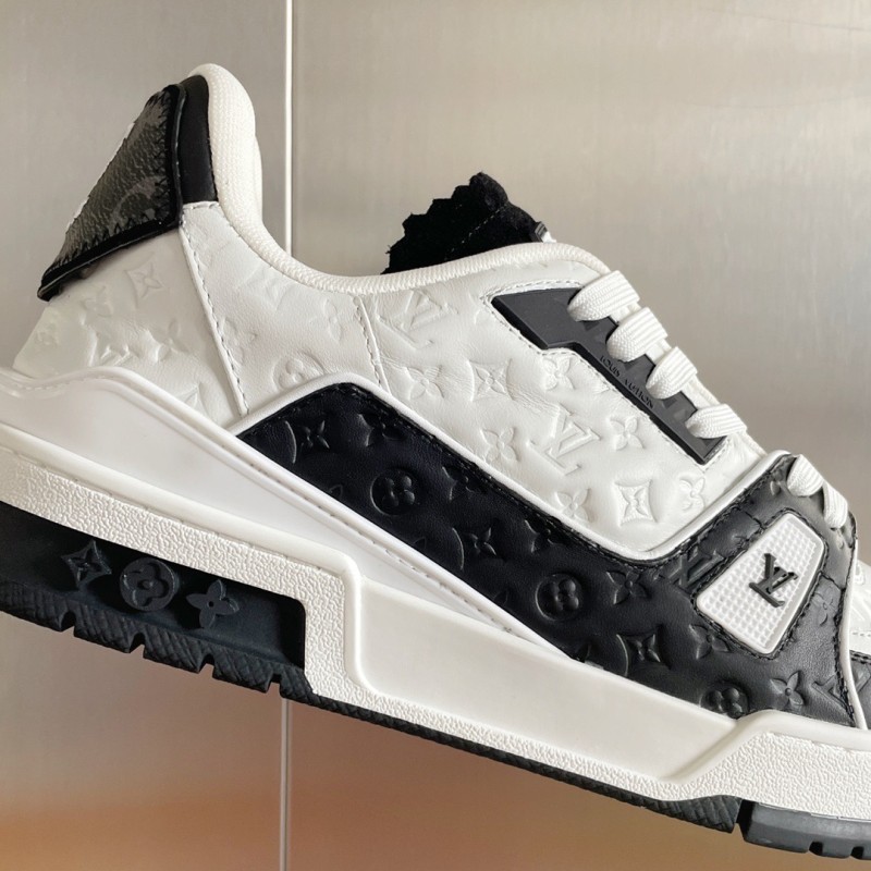 LV Unisex Trainer