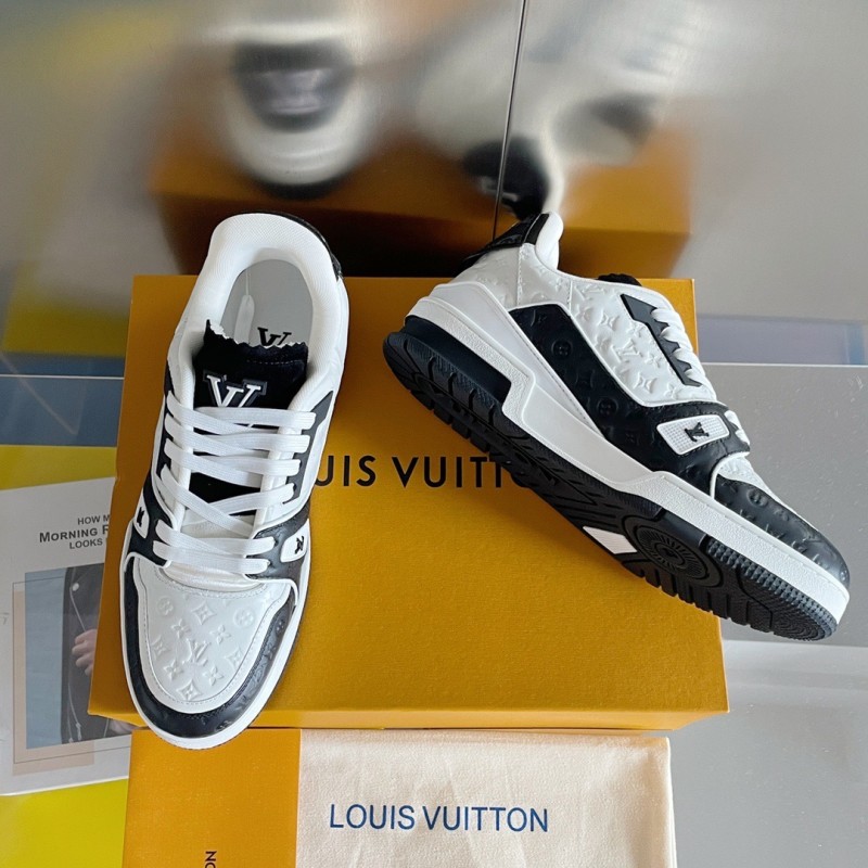 LV Unisex Trainer