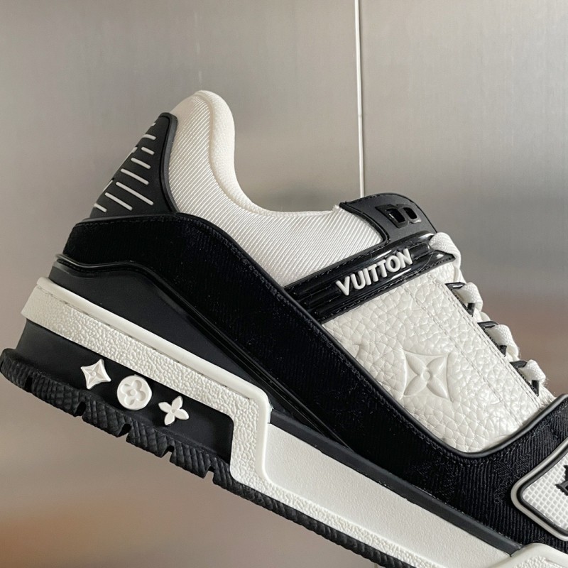 LV Unisex Trainer