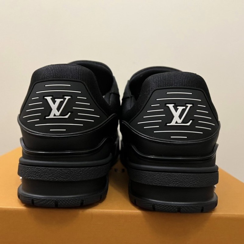 LV Unisex Trainer