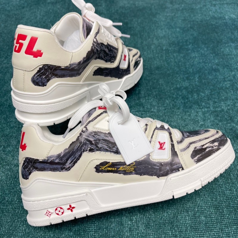 LV Unisex Trainer