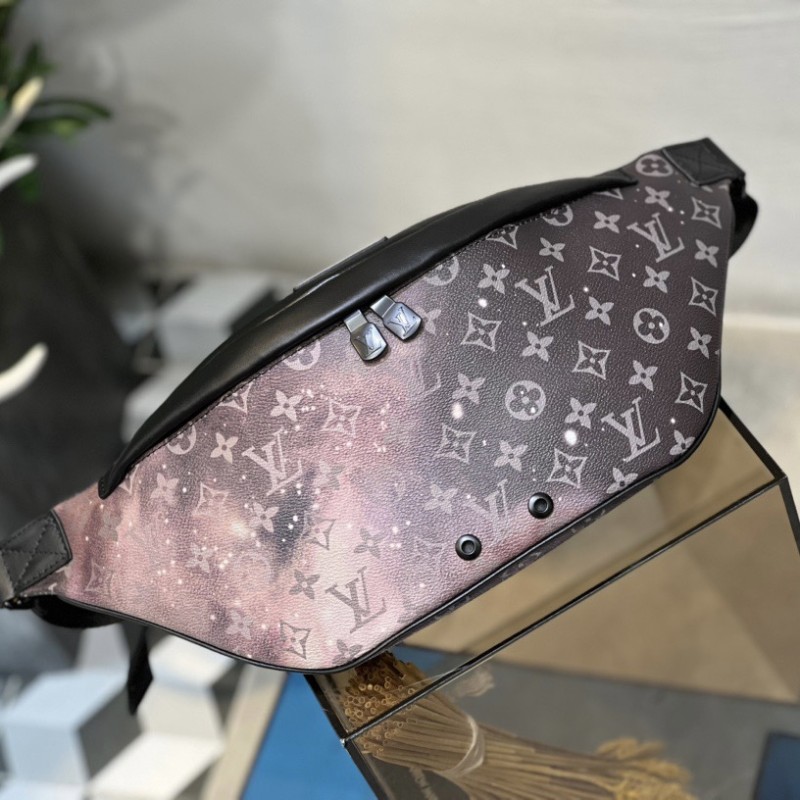 LV Monogram Galaxy腰包